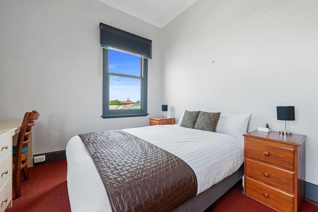 Comfort Inn The Pier Джордж-Таун Номер фото