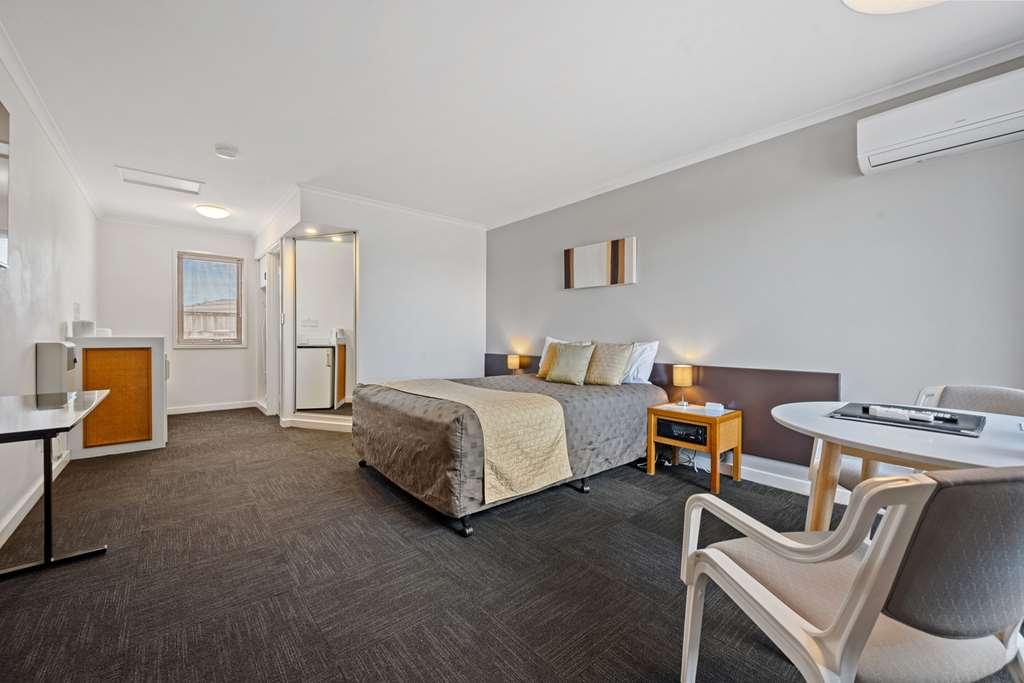 Comfort Inn The Pier Джордж-Таун Номер фото